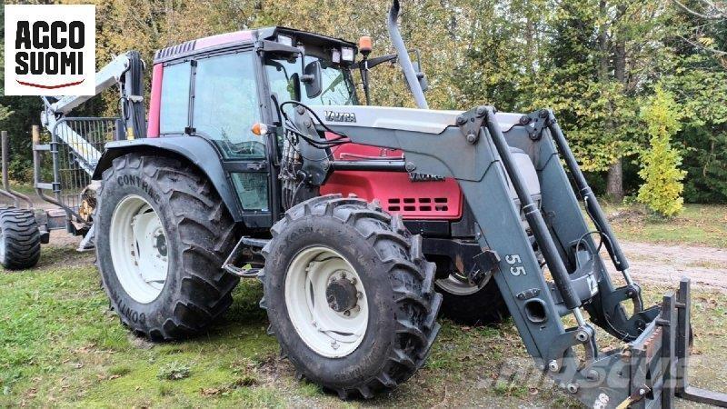 Valtra 6850 Traktoren