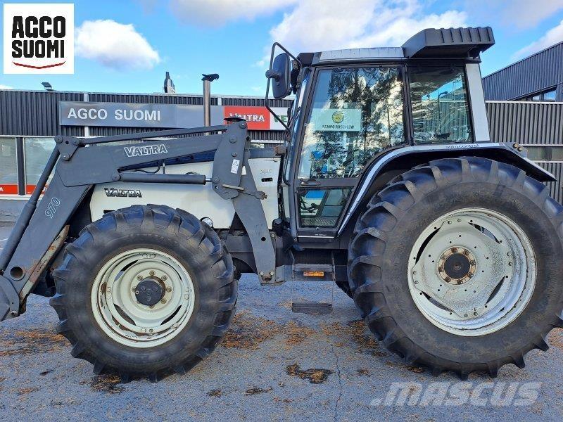 Valtra 8400 Traktoren