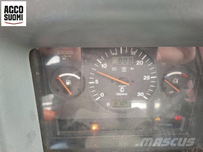 Valtra 8550 HT Traktoren