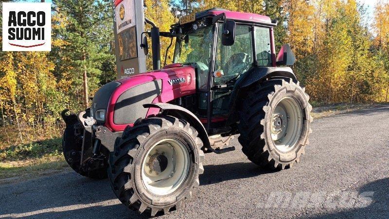 Valtra A92 Traktoren