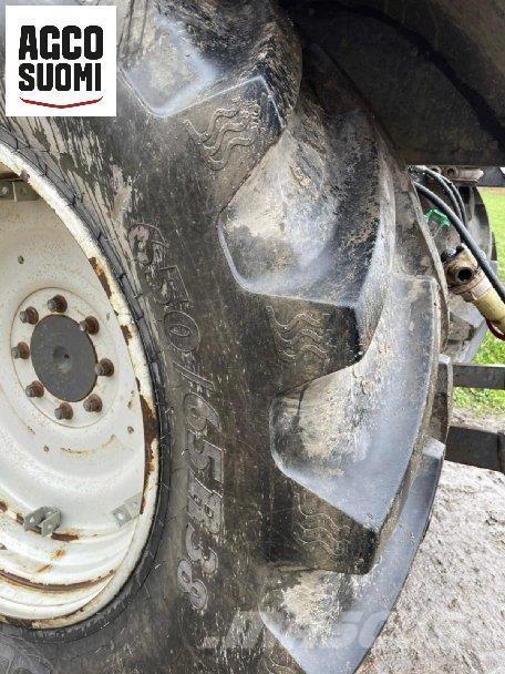 Valtra N163 VERSU Traktoren