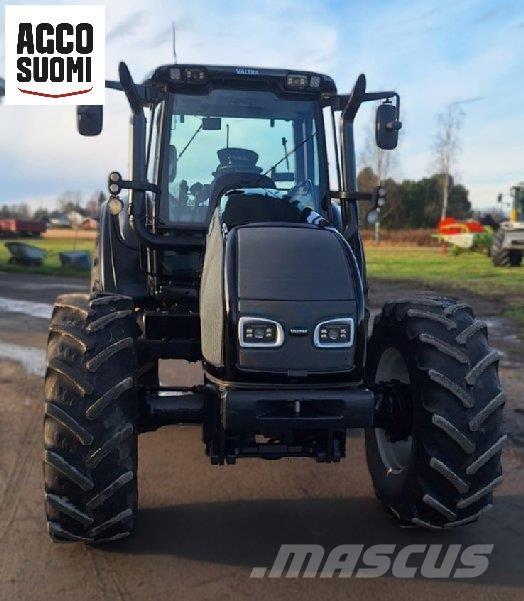 Valtra T140 Traktoren