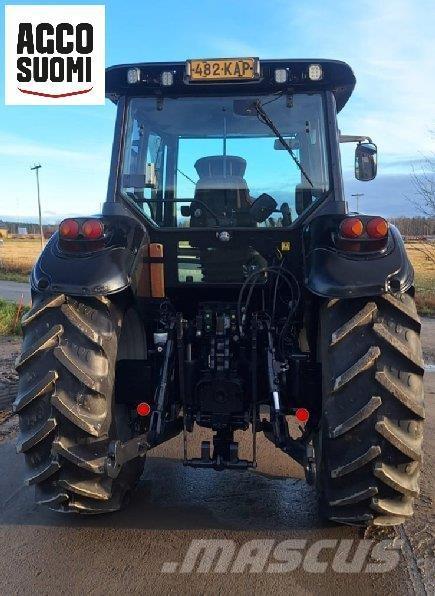 Valtra T140 Traktoren