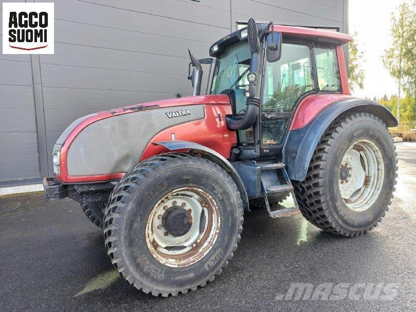 Valtra T170 Traktoren