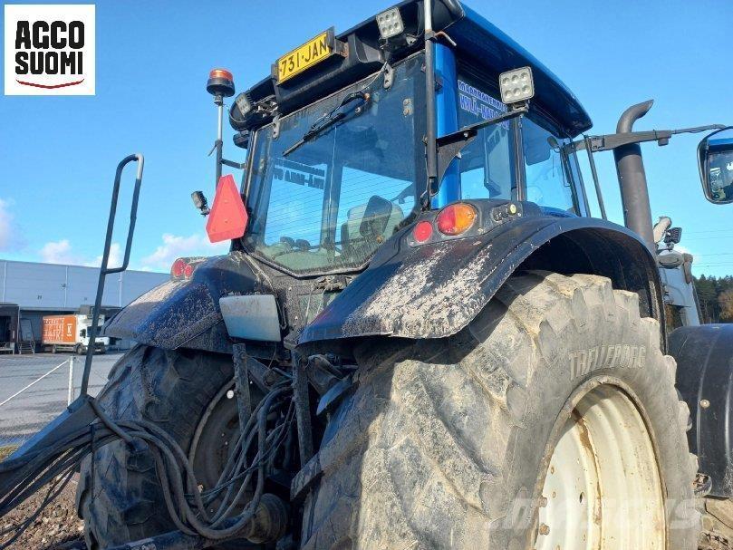 Valtra T173 HITECH Traktoren