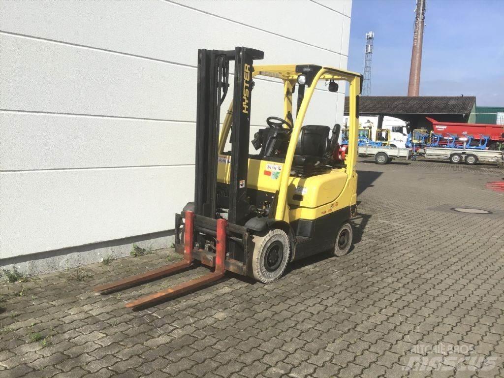 Hyster H 1.6 FT Gas Stapler