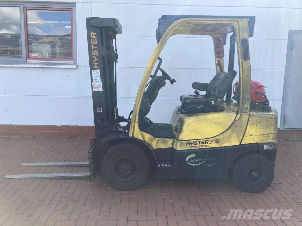 Hyster H 2.5 FT Gas Stapler