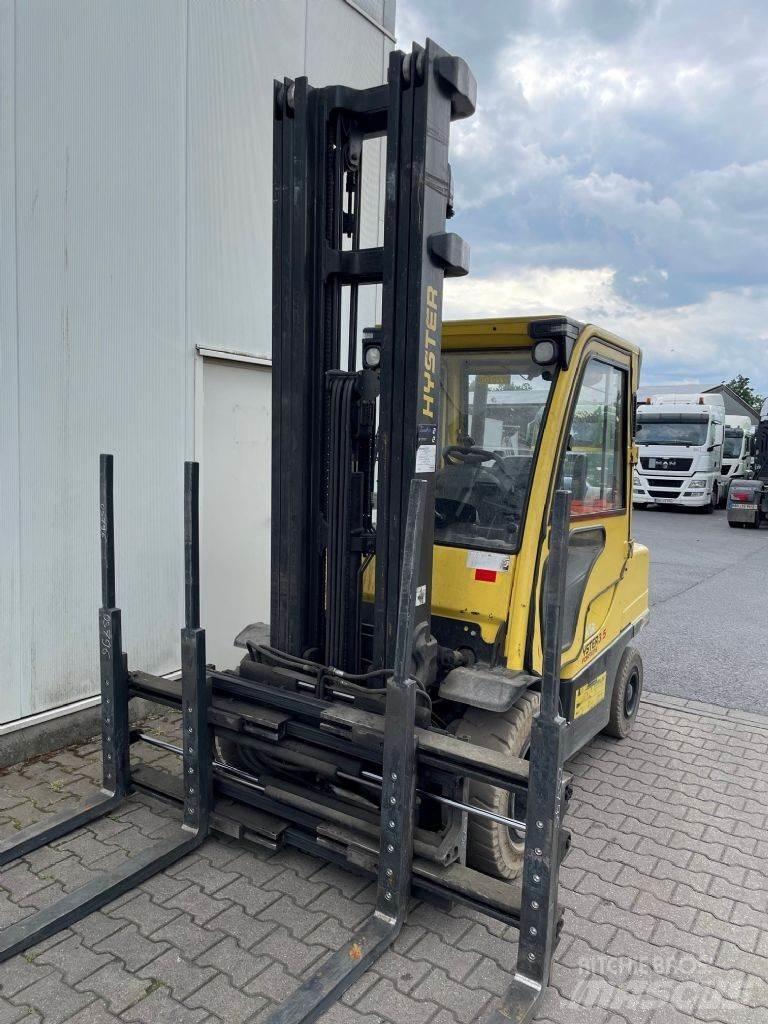 Hyster H 3.5 FT Gas Stapler