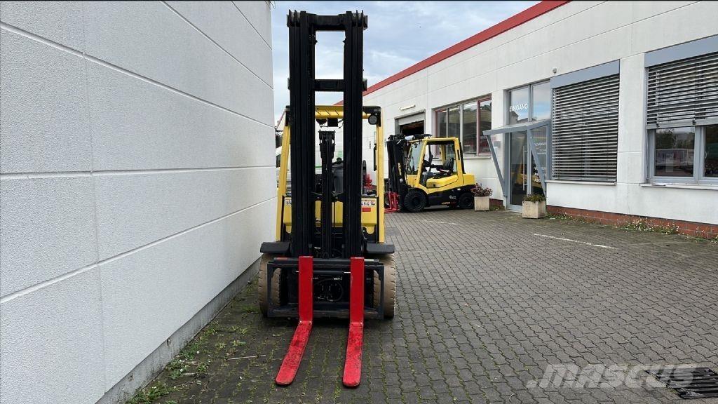 Hyster H 3.5 FT Gas Stapler