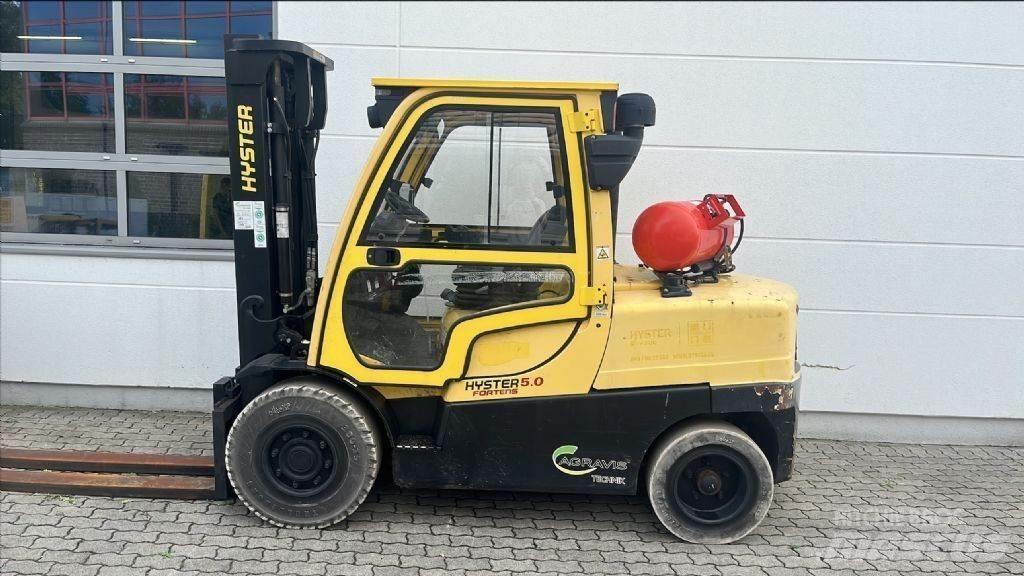 Hyster H 5.0 FT Gas Stapler