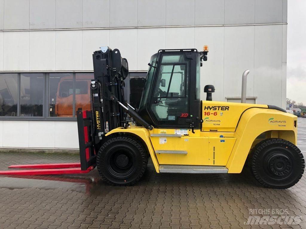 Hyster H16XD6 Diesel Stapler