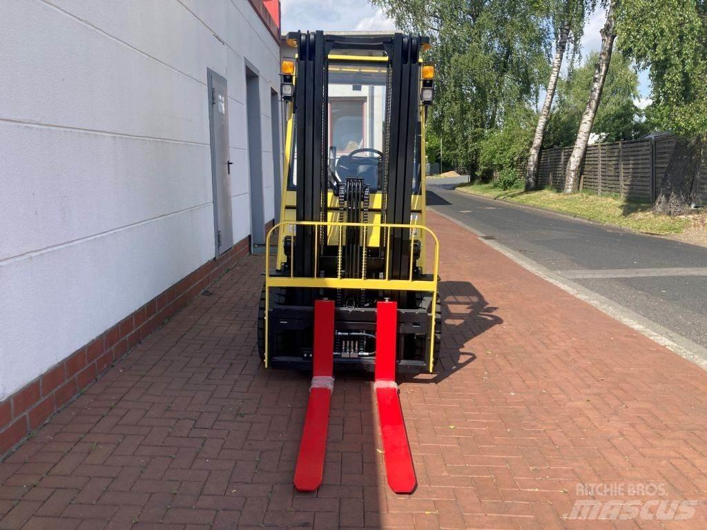 Hyster J 2.0 UT Elektro Stapler