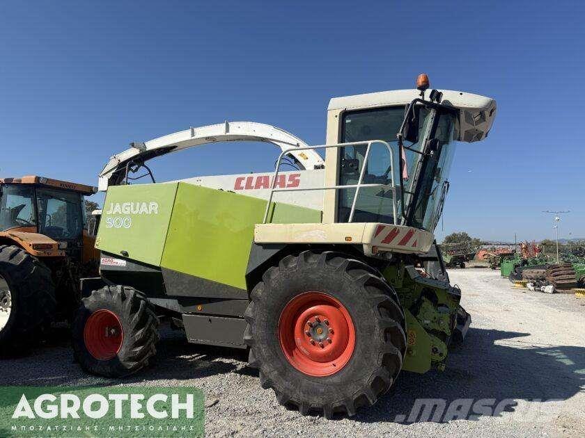 CLAAS JAGUAR 890 Traktoren