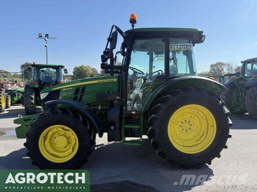 John Deere 5100M Traktoren