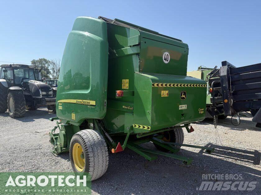John Deere 864 Rundballenpressen