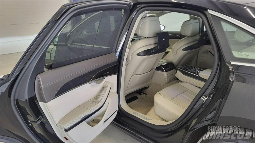 Audi A8 PKWs