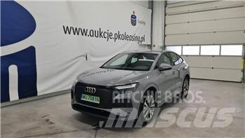Audi Q4 PKWs