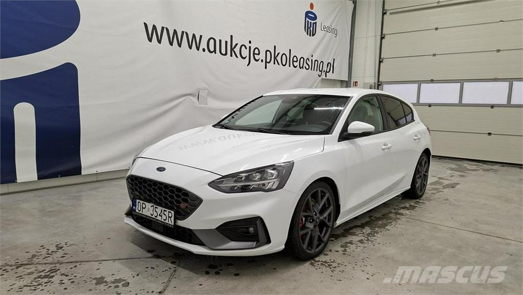 Ford Focus PKWs