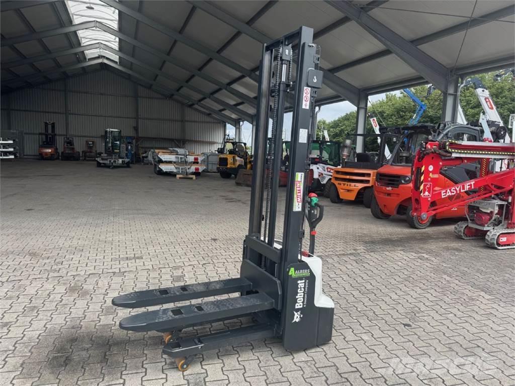 Bobcat LSM12N-7 i Deichselstapler