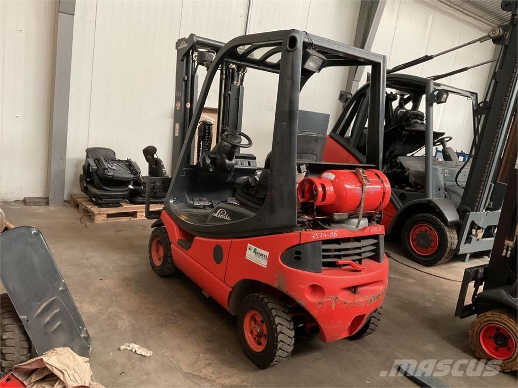 Linde H16T-03 Gas Stapler