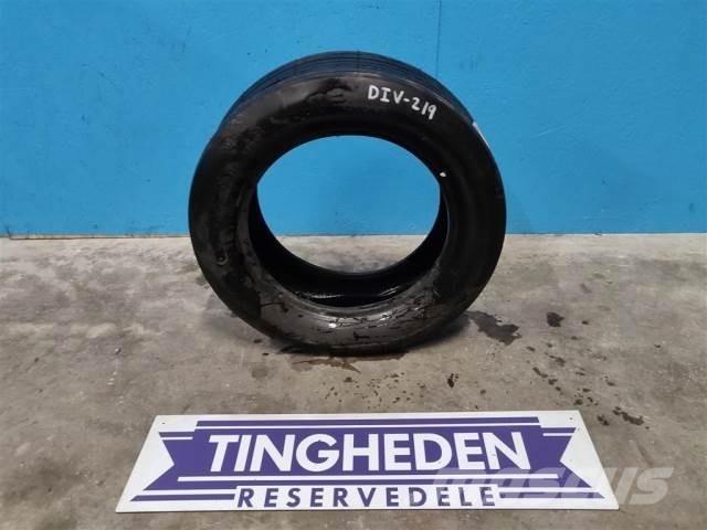  15 215-15 Reifen