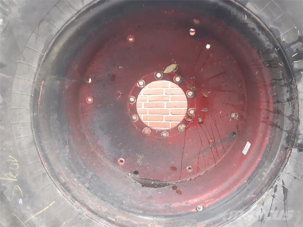  38 750/65R38 Reifen