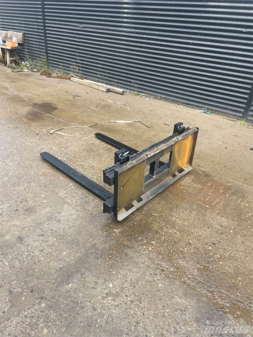 Bobcat Mustang Minilader