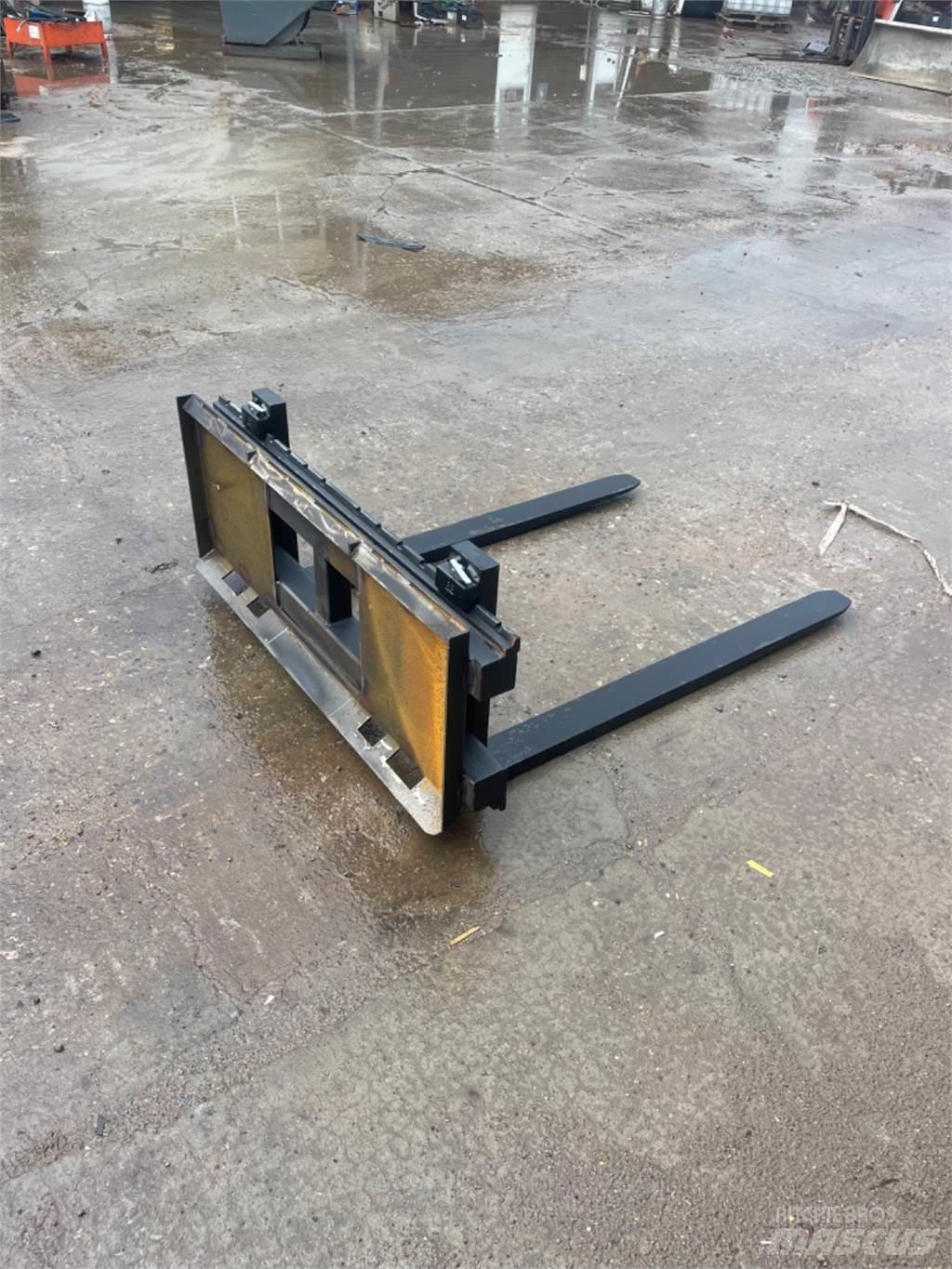 Bobcat Mustang Minilader