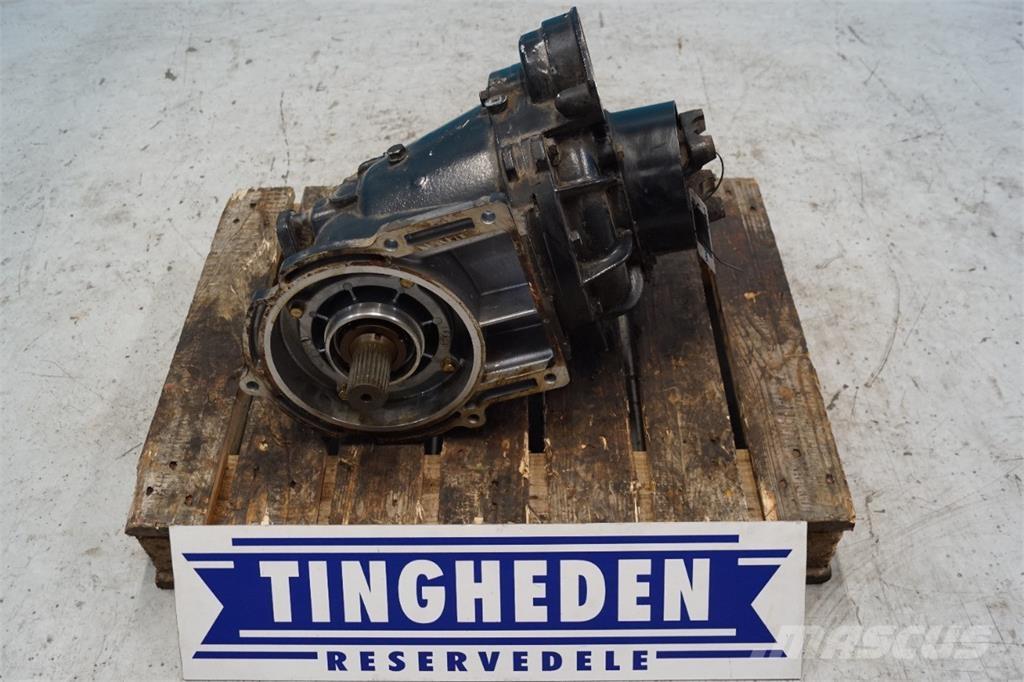 CASE 8010 Getriebe