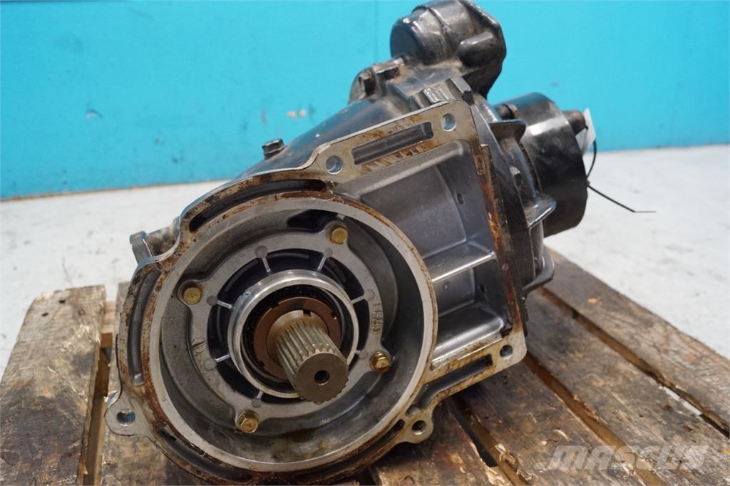 CASE 8010 Getriebe
