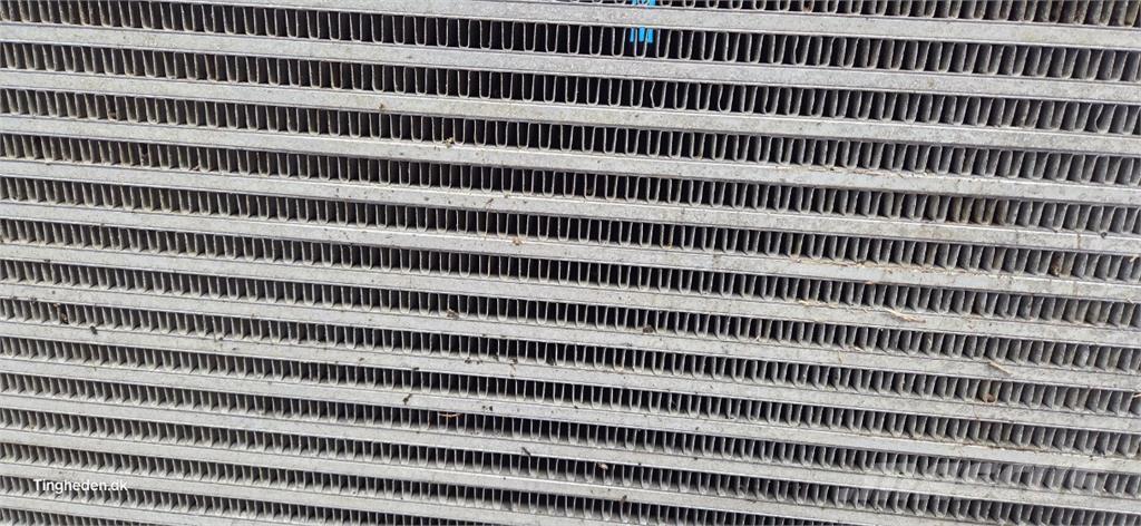 CASE 9240 Radiatoren