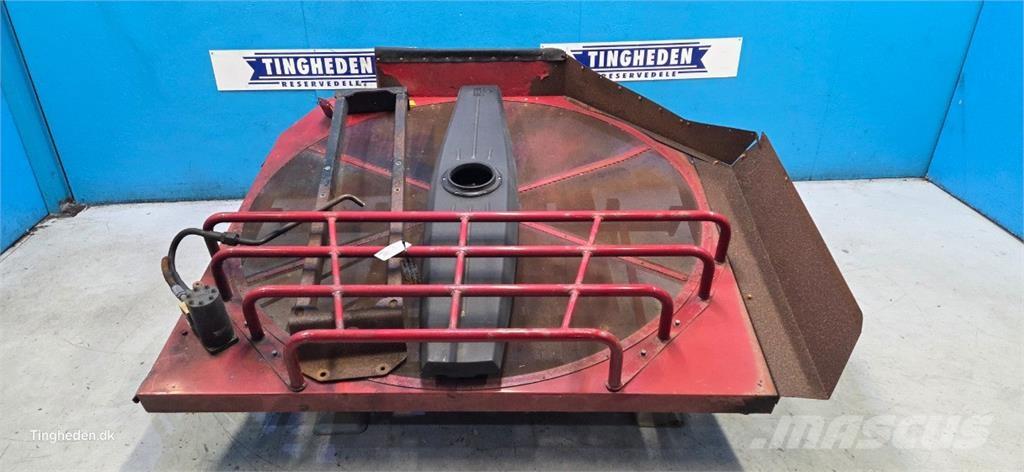 CASE 9240 Radiatoren