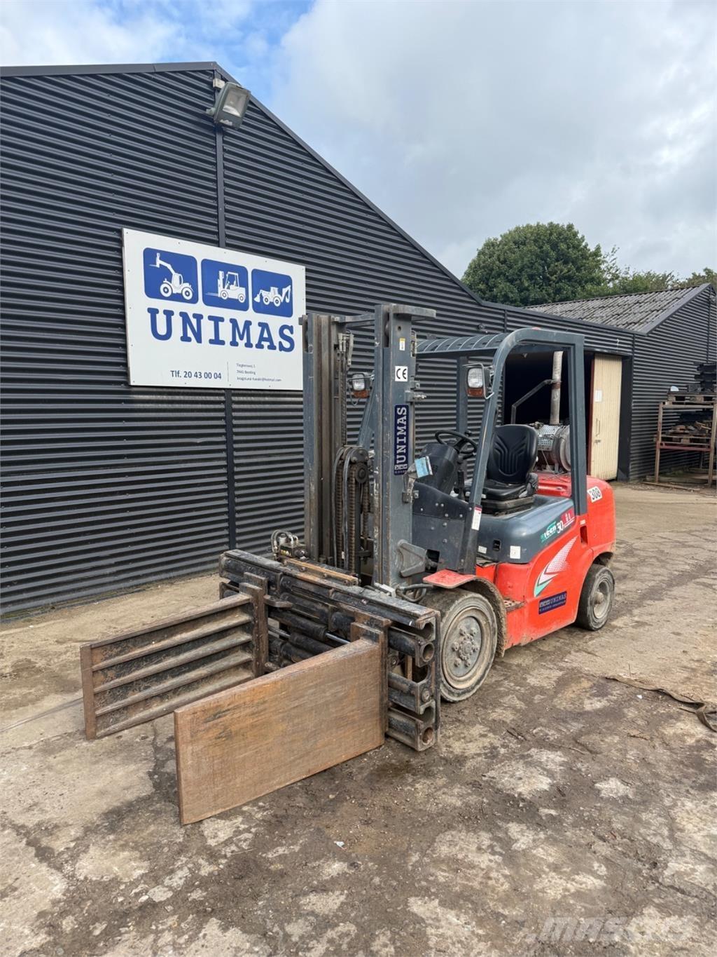 Heli CPCD30 Diesel Stapler