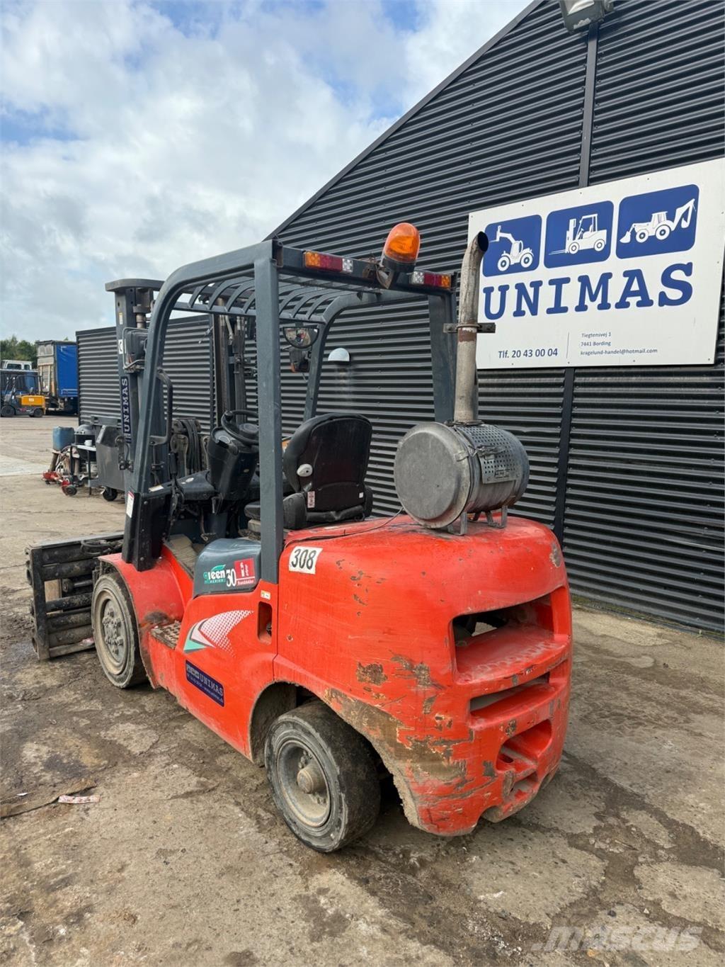 Heli CPCD30 Diesel Stapler
