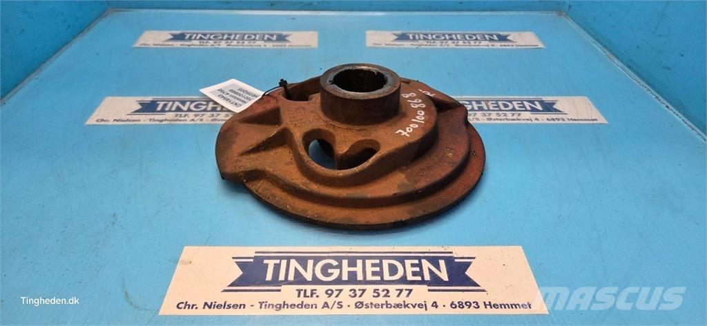 Hesston 4700 Sonstige Grünlandgeräte