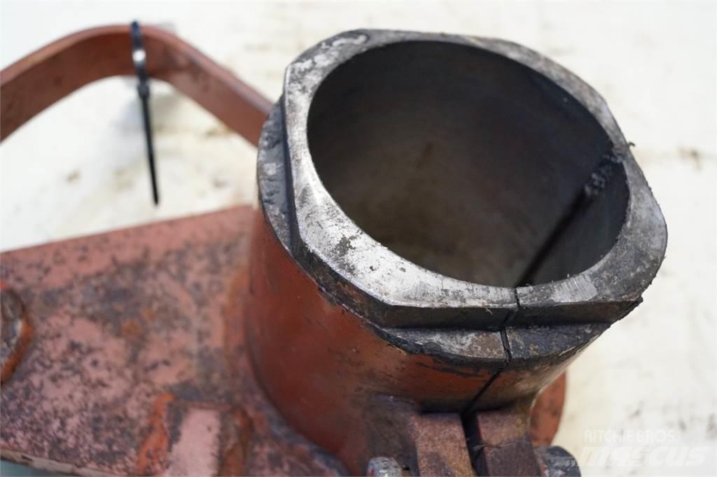 Hesston 4900 Sonstige Grünlandgeräte