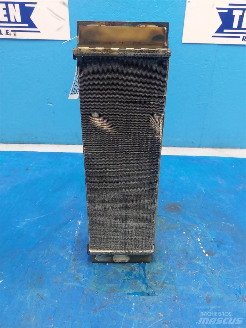 Hydrema 906B Radiatoren