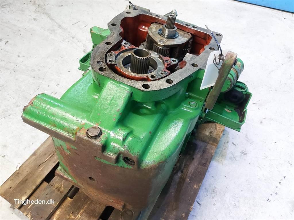 John Deere 4040S Getriebe