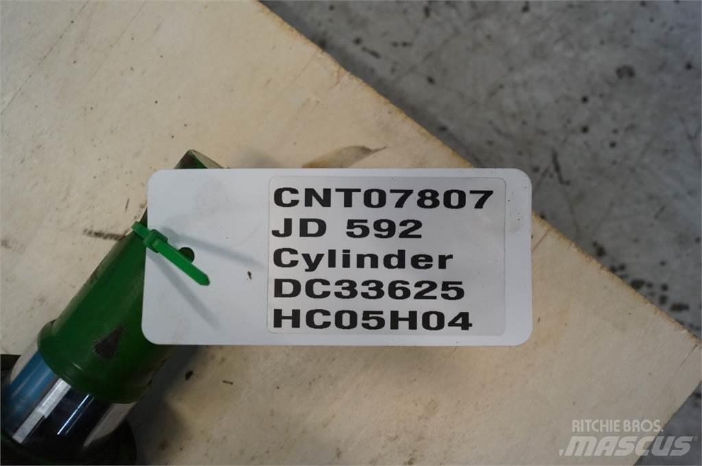 John Deere 592 Ballenklammer