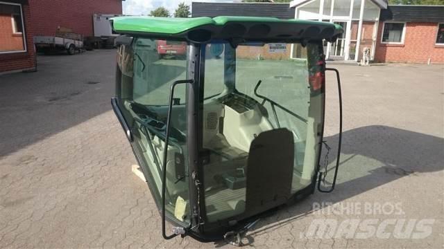 John Deere 6210R Kabinen