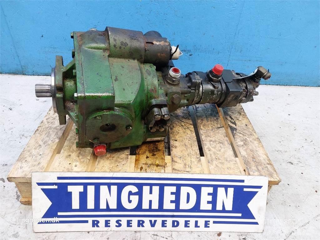 John Deere T660I Getriebe