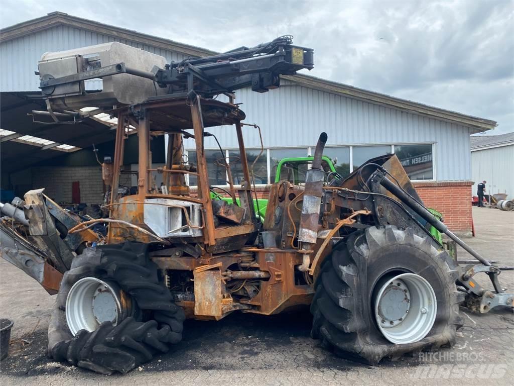 Lännen 8600C Baggerlader