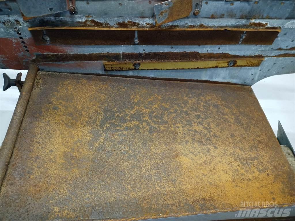 Laverda 3650 Sand- und Salzstreuer