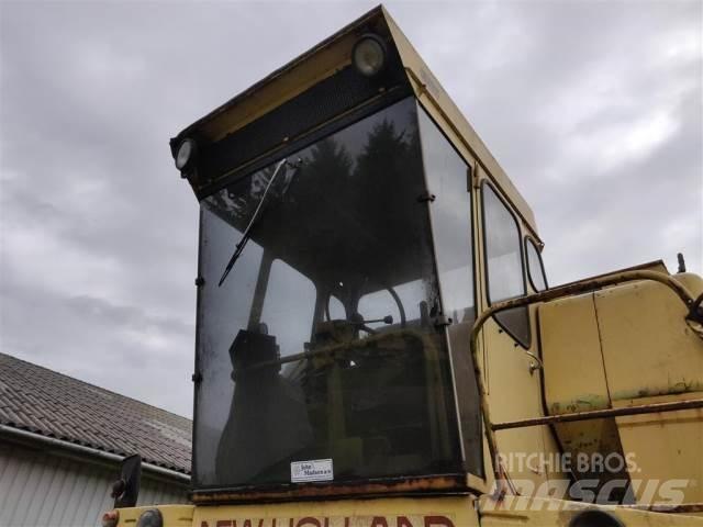 New Holland 1550 Kabinen