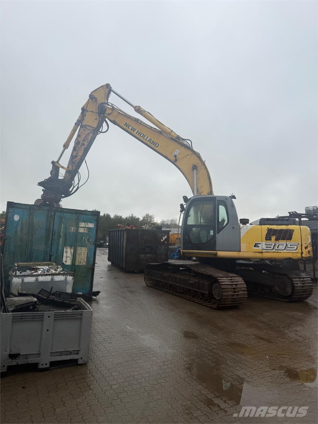 New Holland E305 Raupenbagger