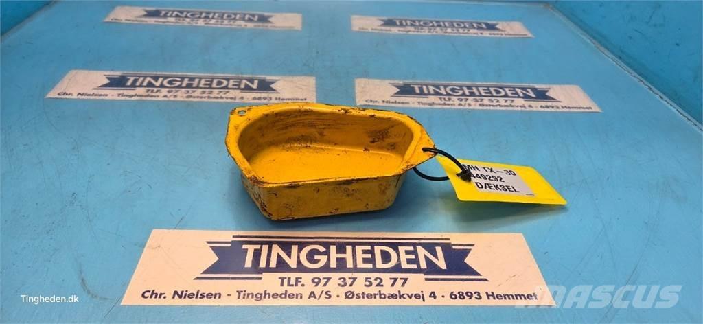 New Holland TX30 Sand- und Salzstreuer