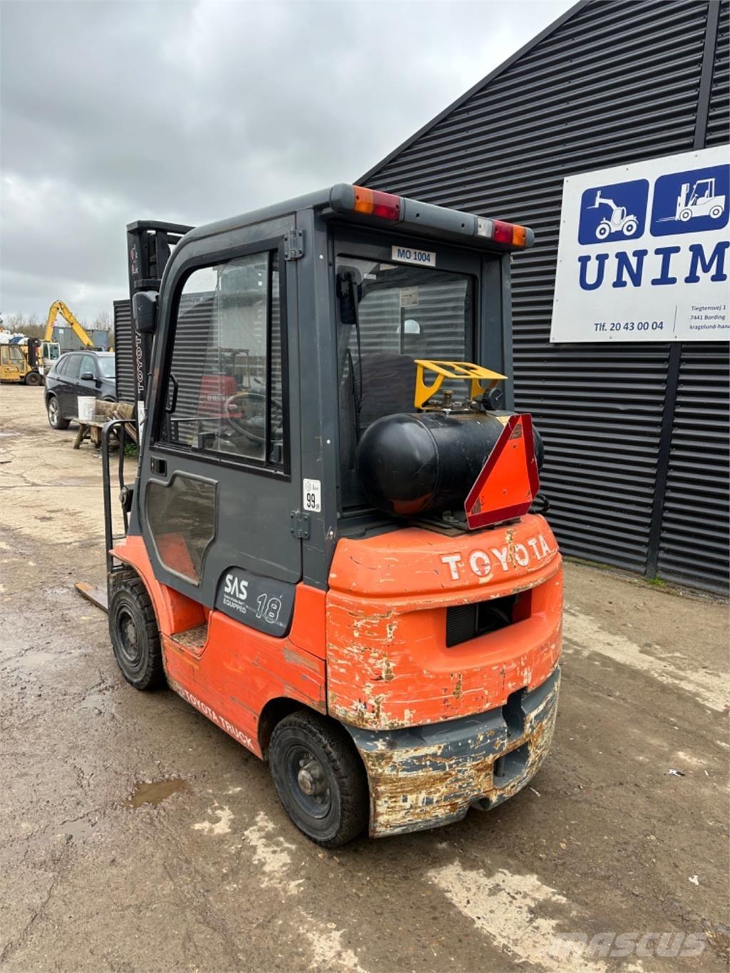 Toyota FG18 Gas Stapler