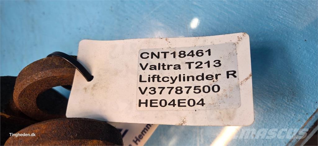 Valtra T213 Hydraulik