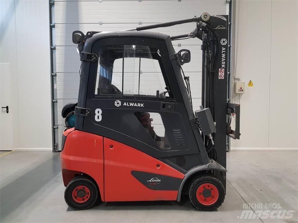 Linde H16T Gas Stapler
