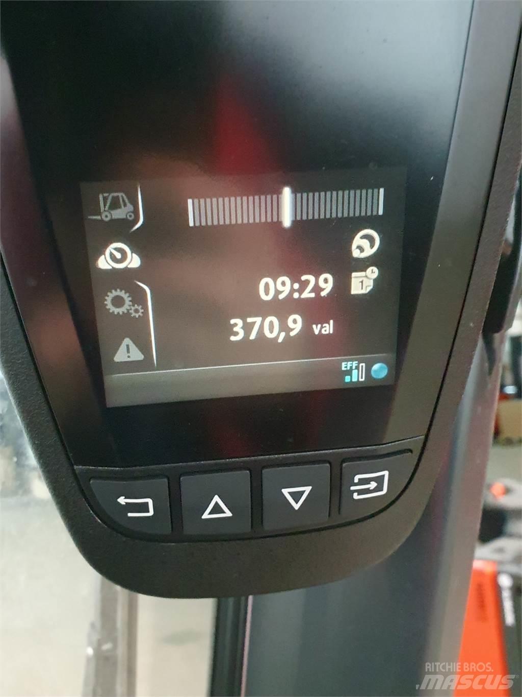 Linde H16T Gas Stapler